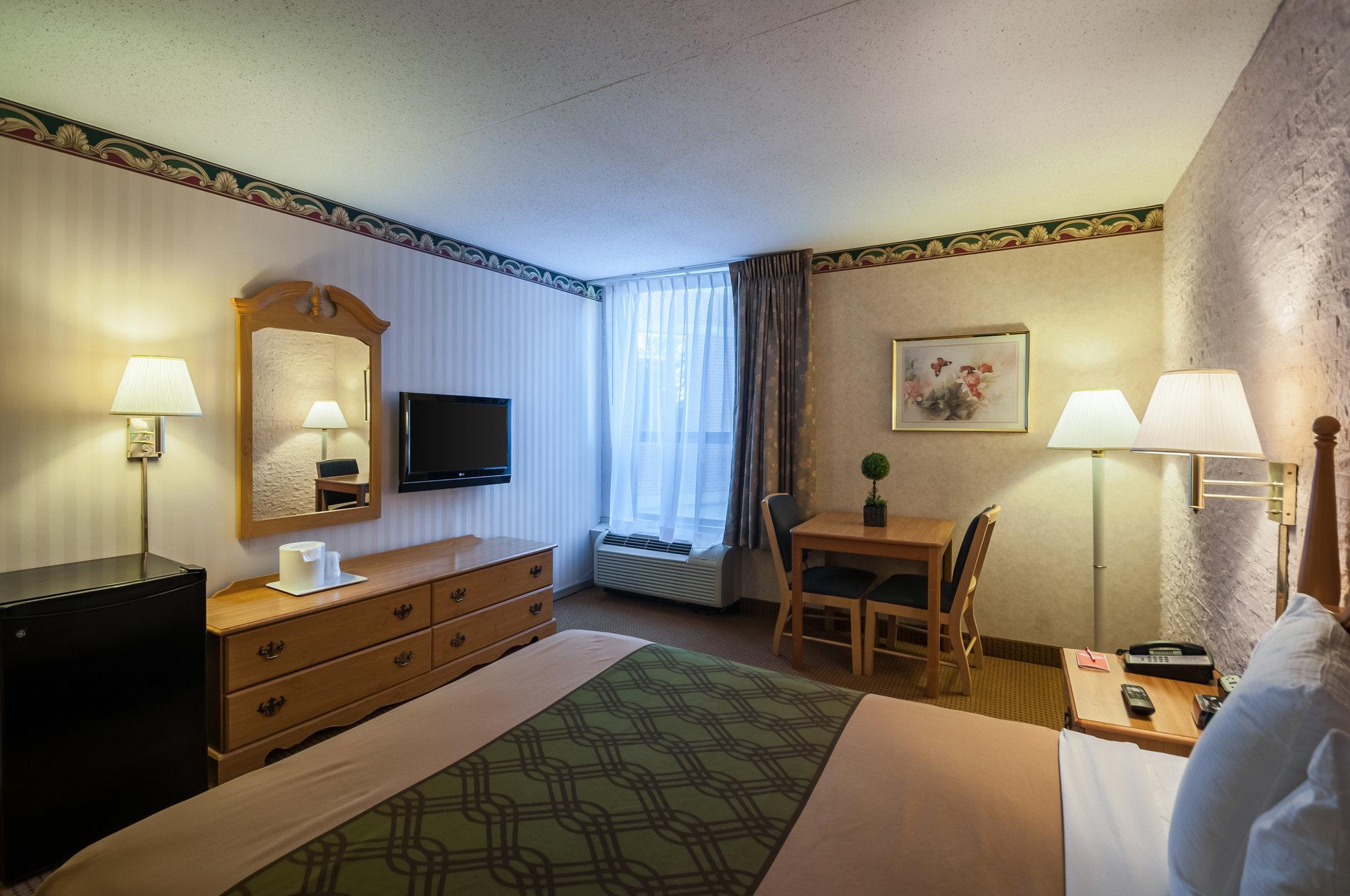 Lodge Econo Metro *