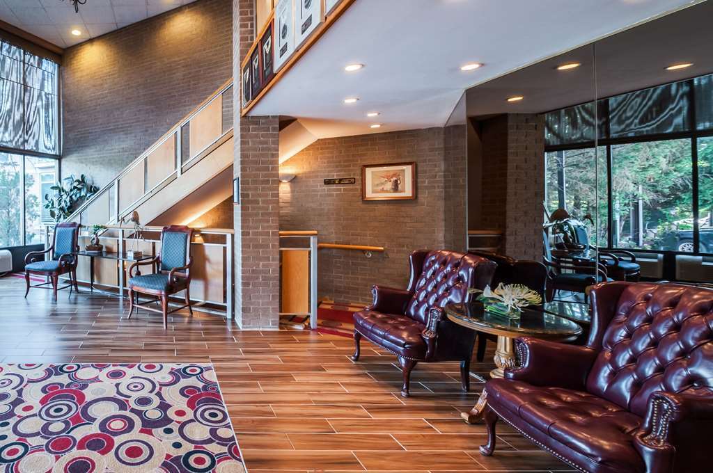 Lodge Econo Metro